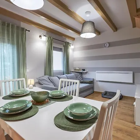 Appartement Bodza 2 - *